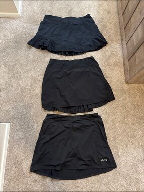 Black Women's Skirt with Pleated Hem - Brand